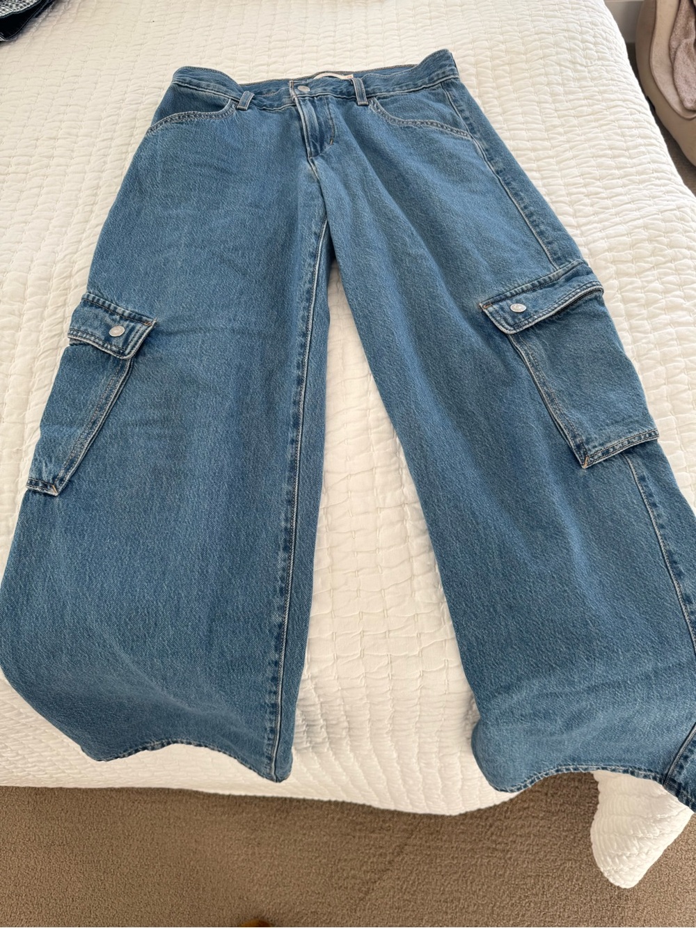 Levi’s super low Wide Leg Cargo Denim Jeans - Blue